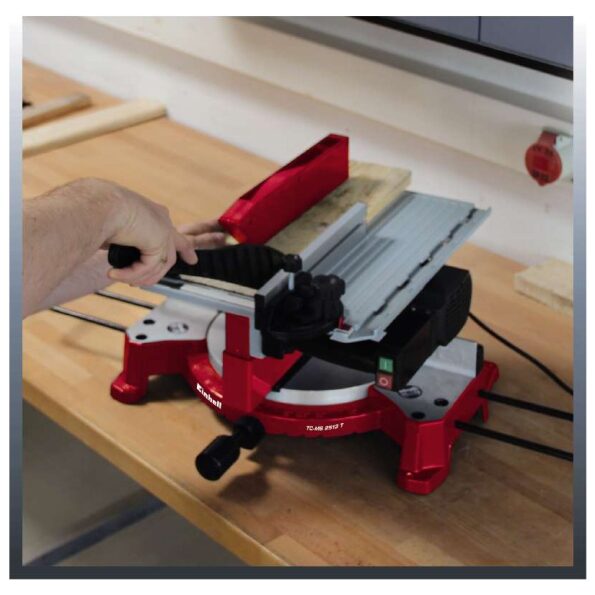 Serra angular de esquadria com mesa TC-MS 2513 T