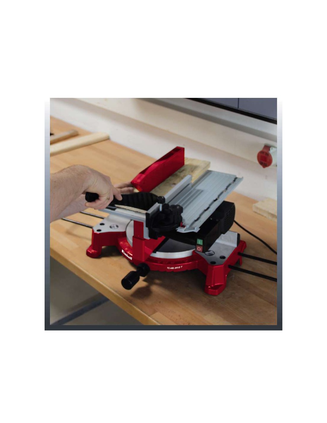 Serra angular de esquadria com mesa TC-MS 2513 T